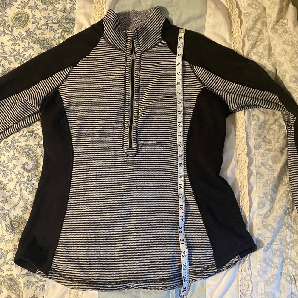 Lululemon Run U-Turn Pullover Mini Check Pique Black Gray Size 12 - Picture 9 of 9
